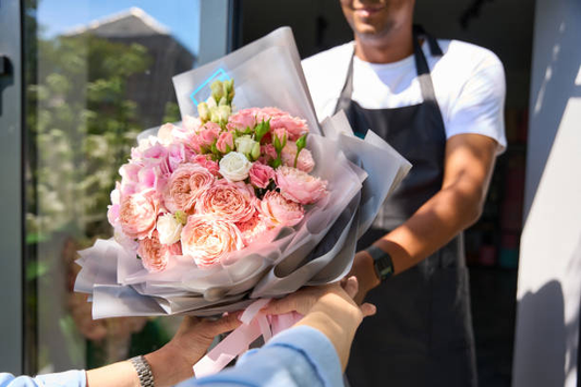 Discover Seasonal Posies: Building Your Perfect Flower Delivery