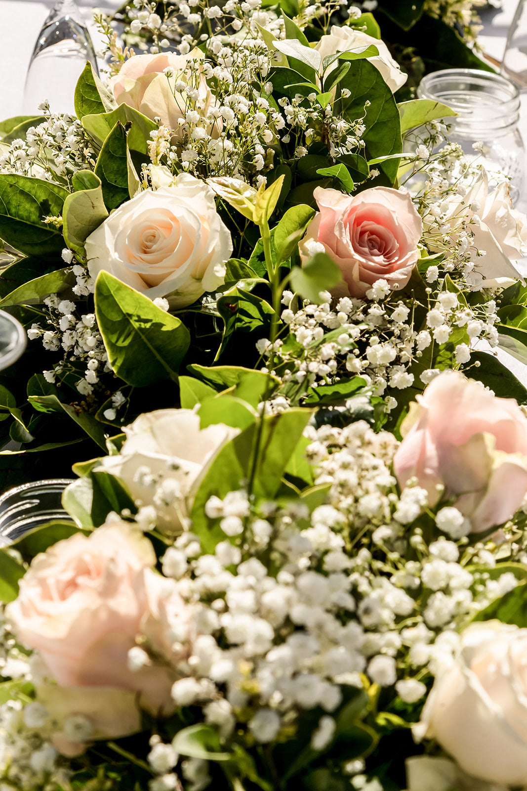 Choosing the right wedding flowers
