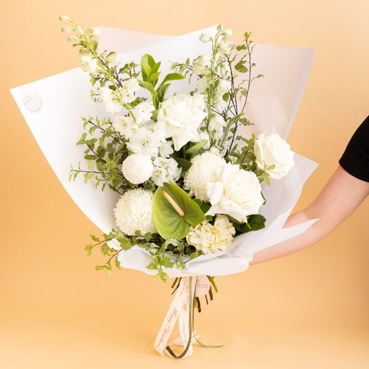 White Christmas Bouquet